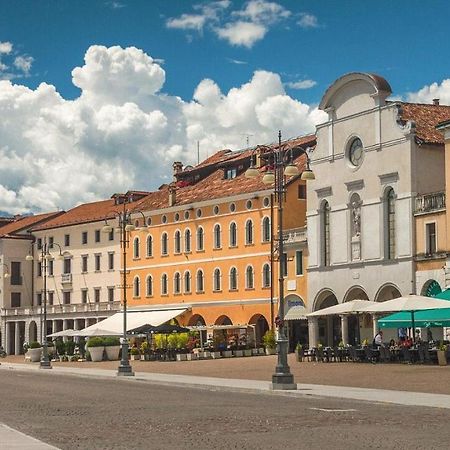 Hotel Casa Per Ferie Al Centro à Belluno Extérieur photo