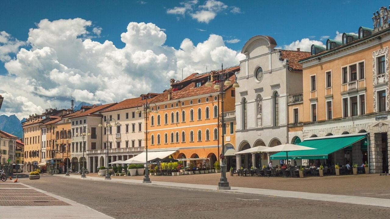 Hotel Casa Per Ferie Al Centro à Belluno Extérieur photo